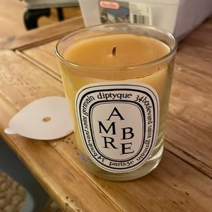 DIPTYQUE amber candle 6.5oz